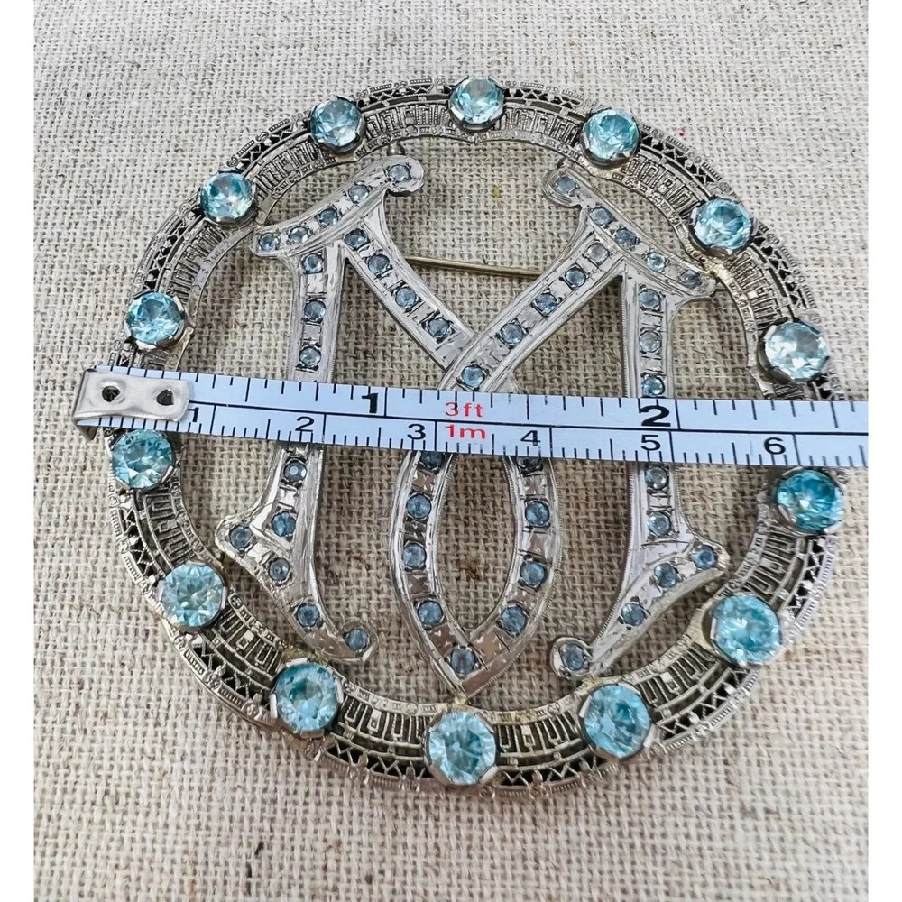 Art Deco 14k White Gold Frame Blue Stone Filigree Design Monogram "M" Brooch - Picture 12 of 13